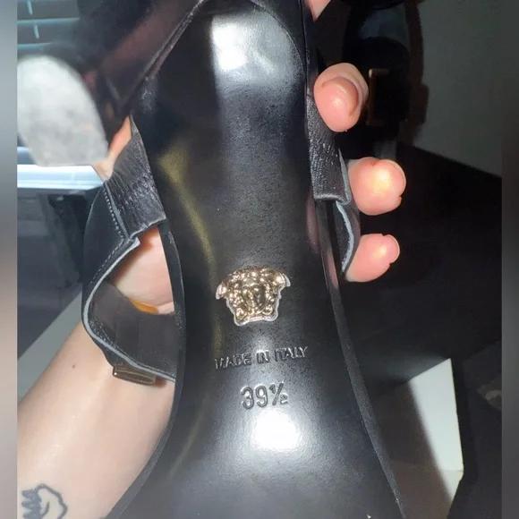 Versace stilettos - Picture 9 of 13